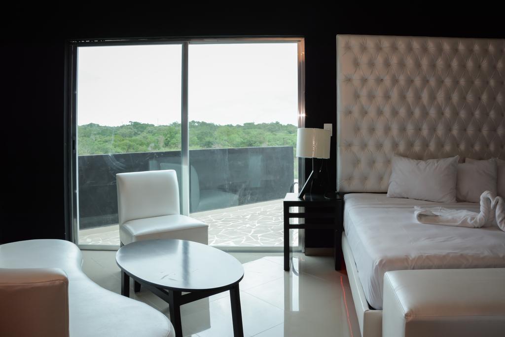 Vita Love Hotel Mérida Extérieur photo