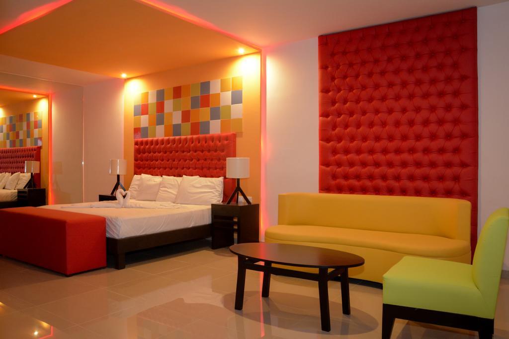 Vita Love Hotel Mérida Extérieur photo