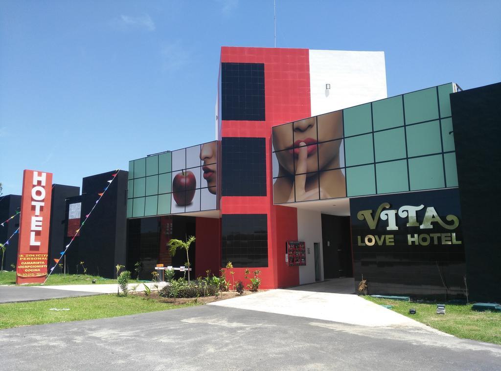 Vita Love Hotel Mérida Extérieur photo