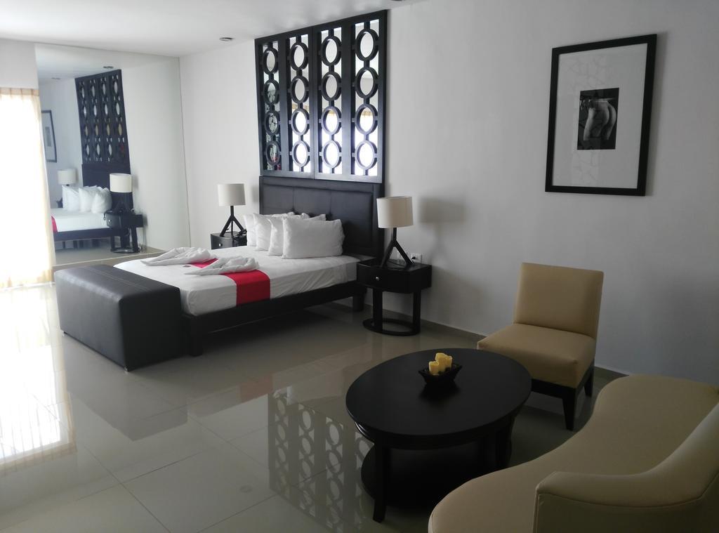 Vita Love Hotel Mérida Extérieur photo