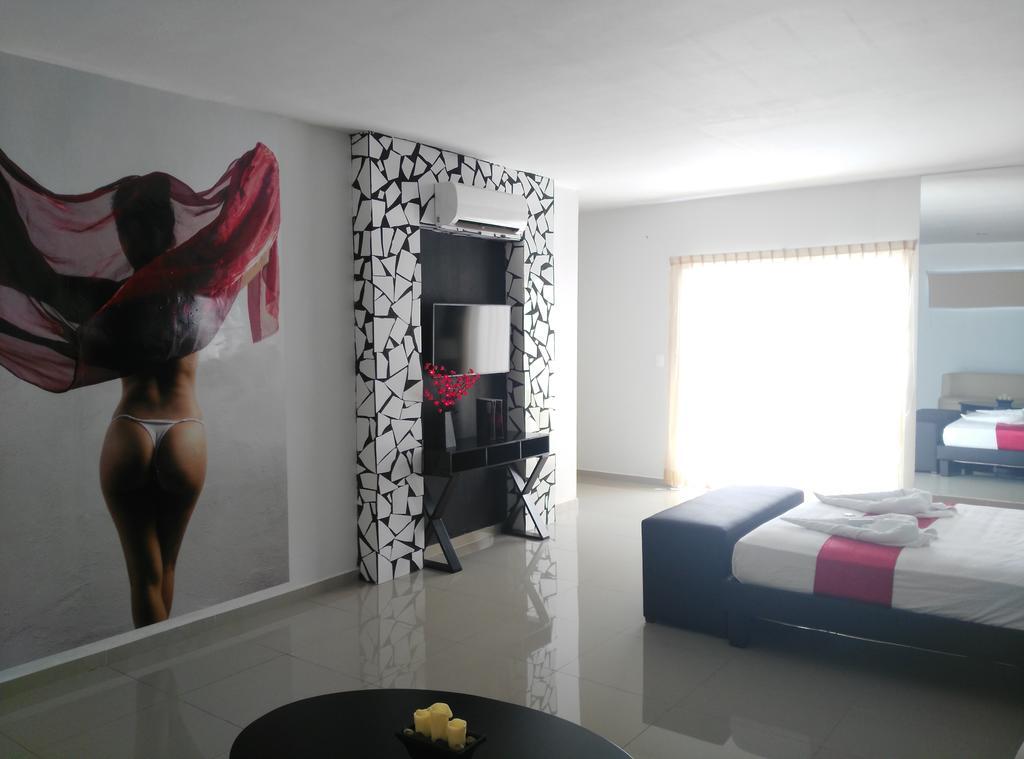 Vita Love Hotel Mérida Extérieur photo