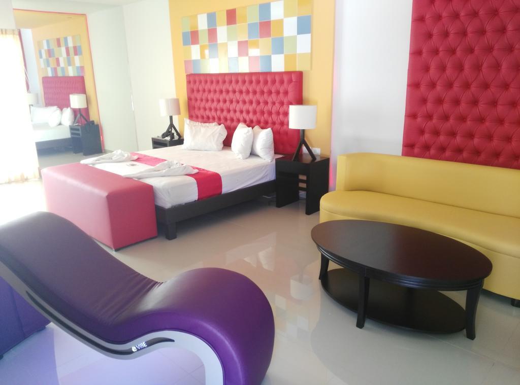 Vita Love Hotel Mérida Extérieur photo