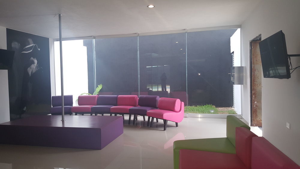 Vita Love Hotel Mérida Extérieur photo